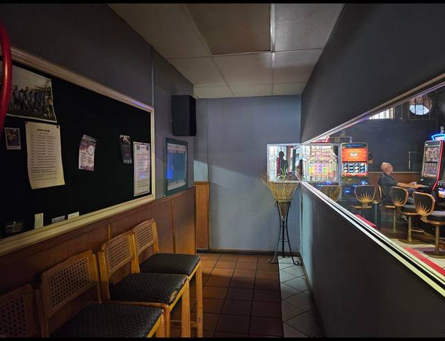 M² BUSINESS FOR SALE IN REGENTS PARK